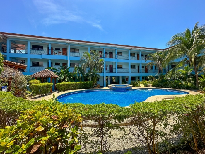 Marina Loft 307- Beautiful Renovated Studio 1 Bed in Playas del Coco