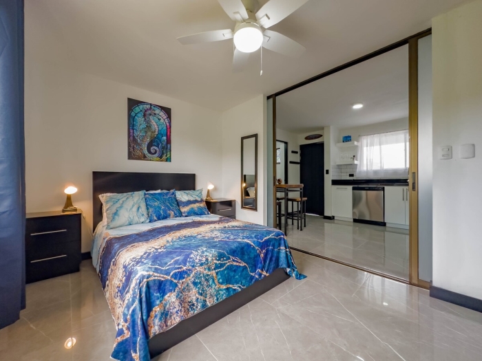 Marina Loft 307- Beautiful Renovated Studio 1 Bed in Playas del Coco