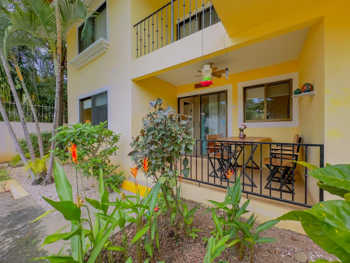 Tropical Waves #1 2 bedrooms 2 baths in Las Palmas en Playas del Coco