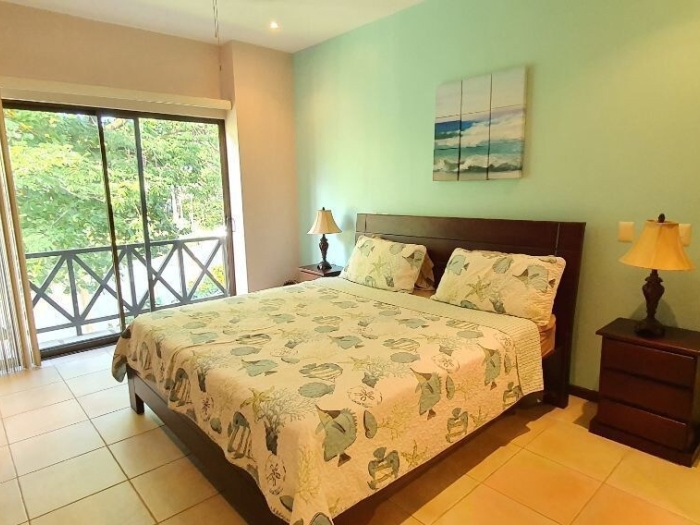 Sombras #104 3 Bed 2 Bath 2nd Floor Condo en Playas del Coco