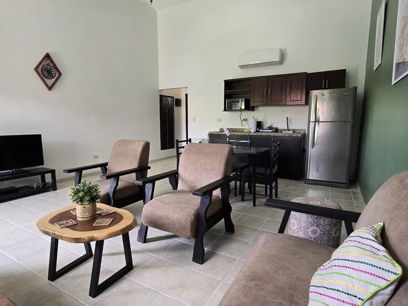 Turquoise #8 Charming 1-Bedroom Condo with Spacious Layout in Playas del Coco