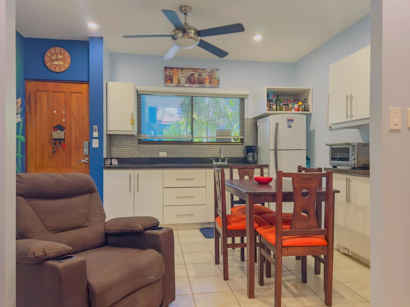 Marina Loft #104 - Ground-Floor Studio! In Playas del Coco in Playas del Coco