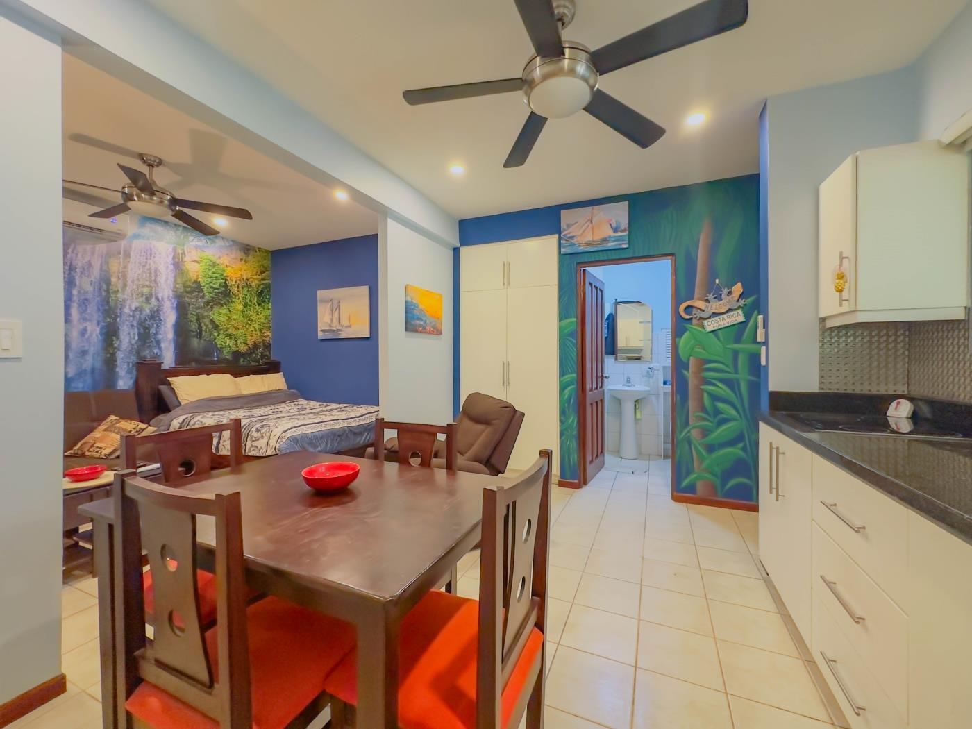 Marina Loft #104 - Ground-Floor Studio! In Playas del Coco in Playas del Coco