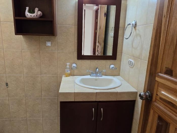 Green turtle # 22 Cozy 2BR Condo Just 10 Minutes from the Beach in Playas del Coco