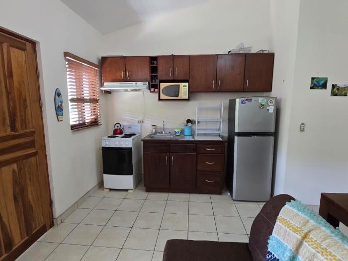 Green turtle # 22 Cozy 2BR Condo Just 10 Minutes from the Beach in Playas del Coco