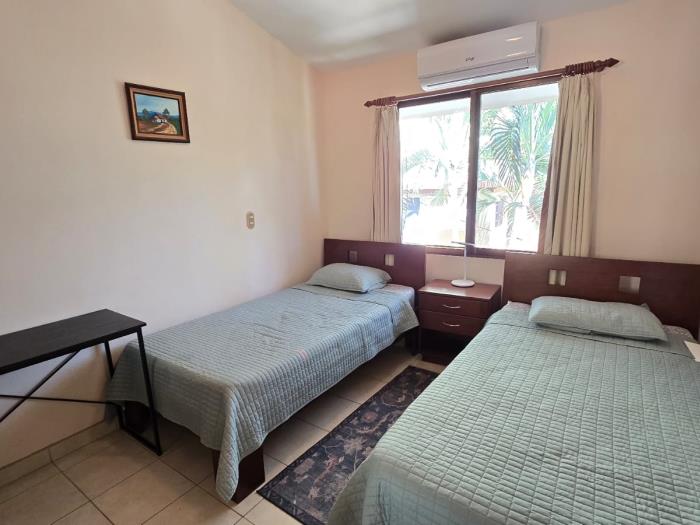 Green turtle # 22 Cozy 2BR Condo Just 10 Minutes from the Beach in Playas del Coco