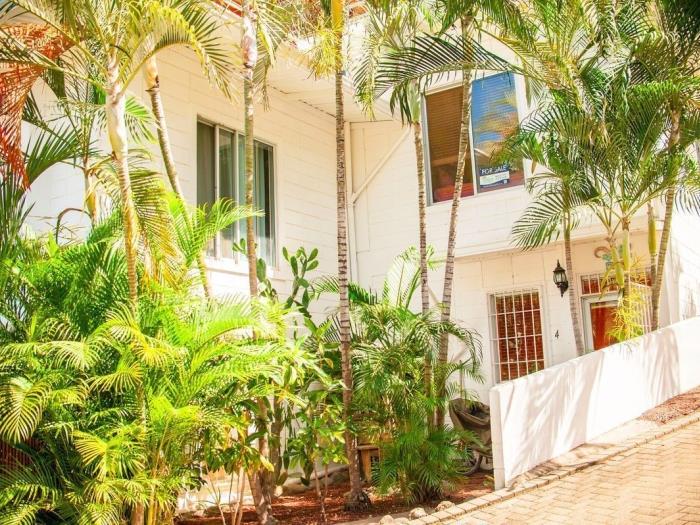 Tucanes 4 Retreat - 2BR Condo Rooftop Terrace & Ocean View Pool in Playas del Coco