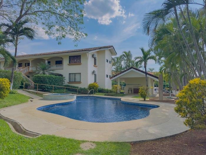 Valle Verde 13 – Your Tropical Retreat in Playas del Coco in Playas del Coco
