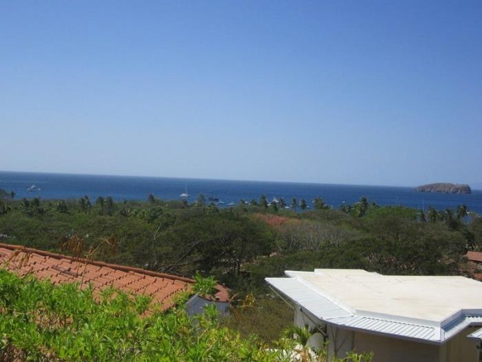 Coco Joya – Oceanview Condo, 2BR/2BA, Steps to Beach & Downtown in Playas del Coco