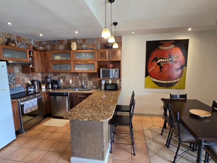 Coco Joya – Oceanview Condo, 2BR/2BA, Steps to Beach & Downtown in Playas del Coco