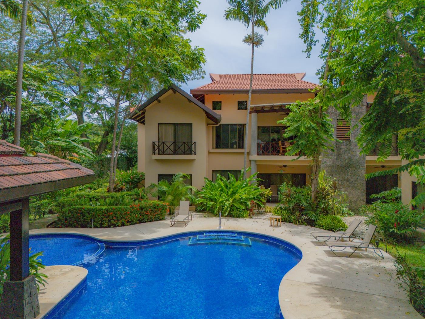 Sombras #704 Beachside Escape Spacious 3BR Condo with Terrace in Playas del Coco